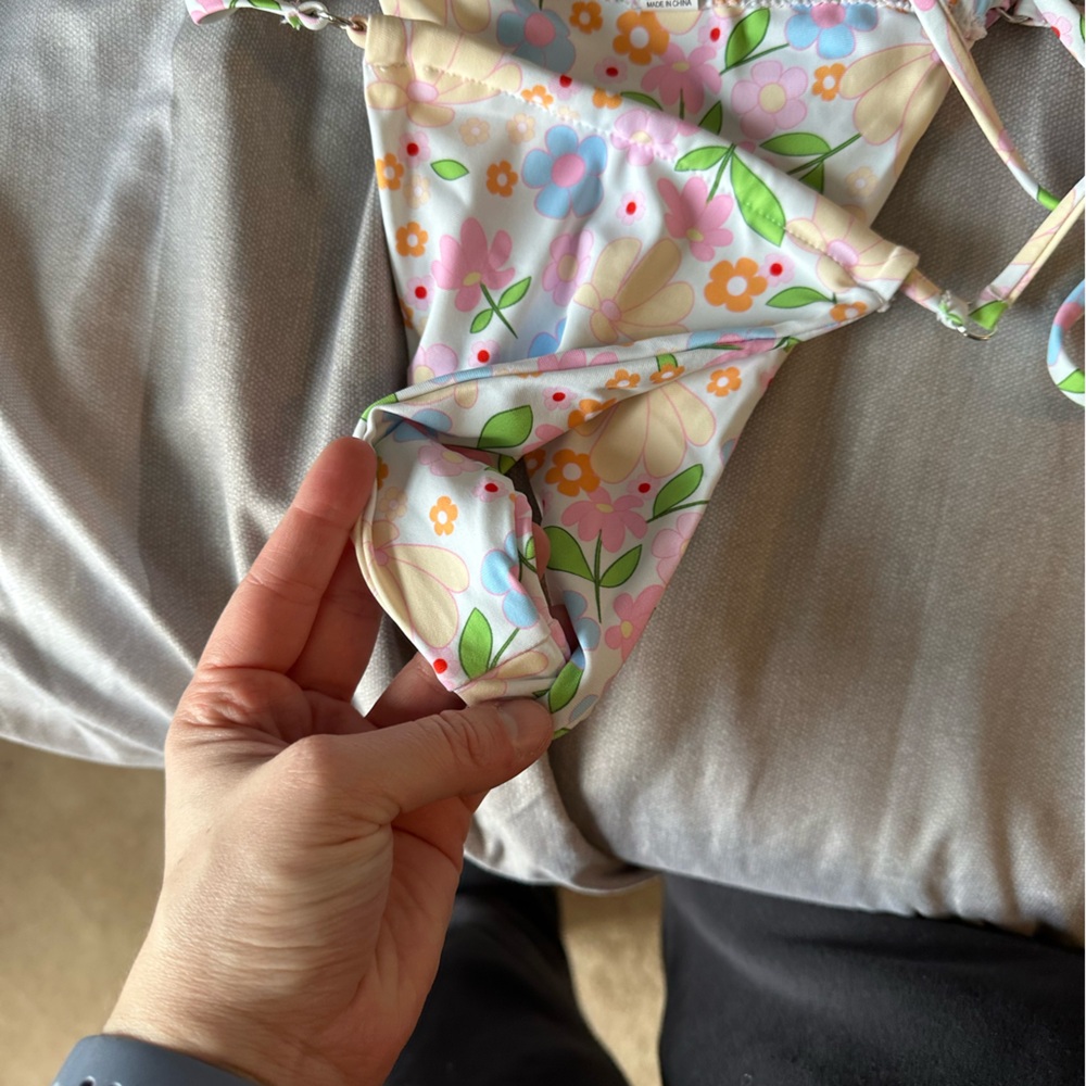 Boutique string bikini - Picture 2 of 3